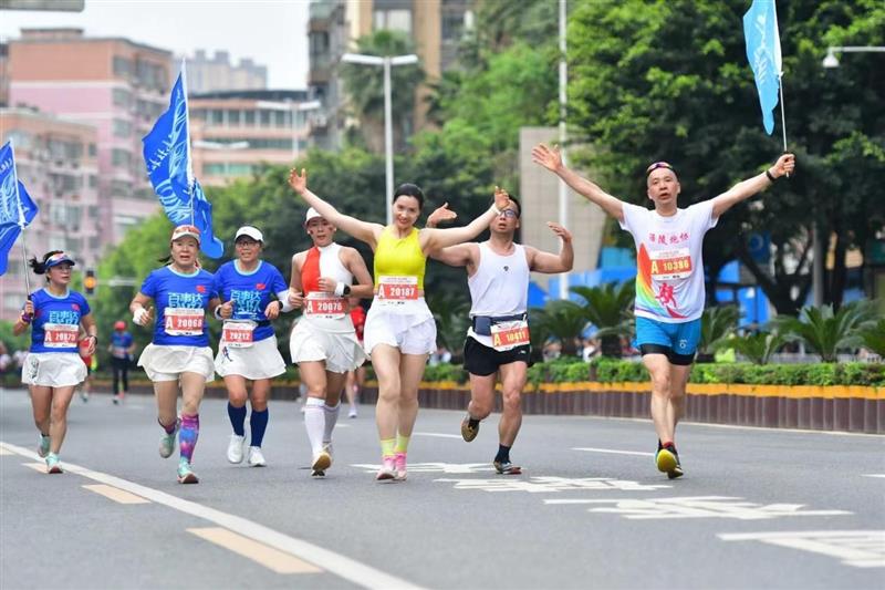 大年初一全国道路交通安全顺畅过年开车这些安全事项要注意(图1)