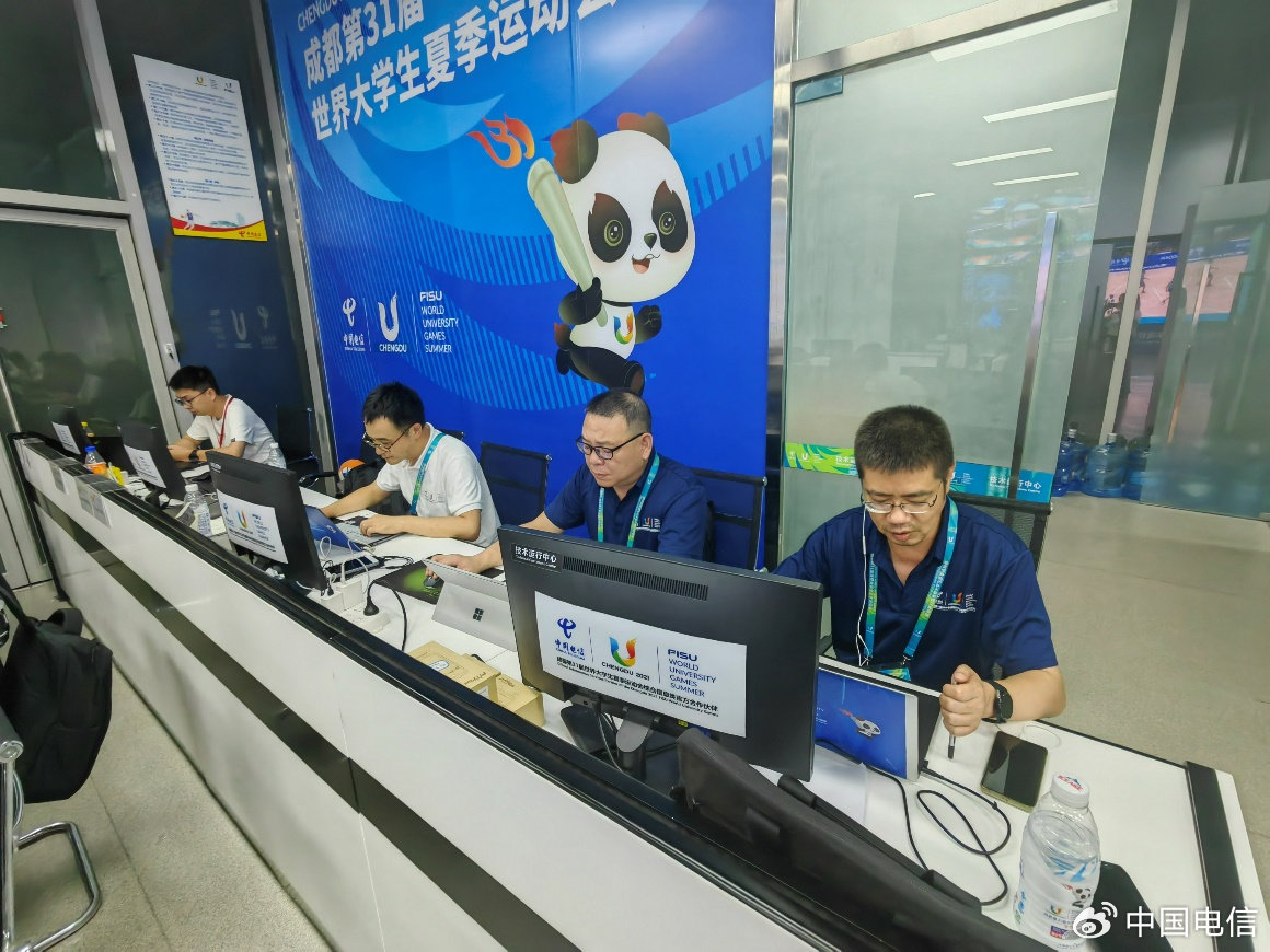 滥用“换脸”政协委员急了(图1)