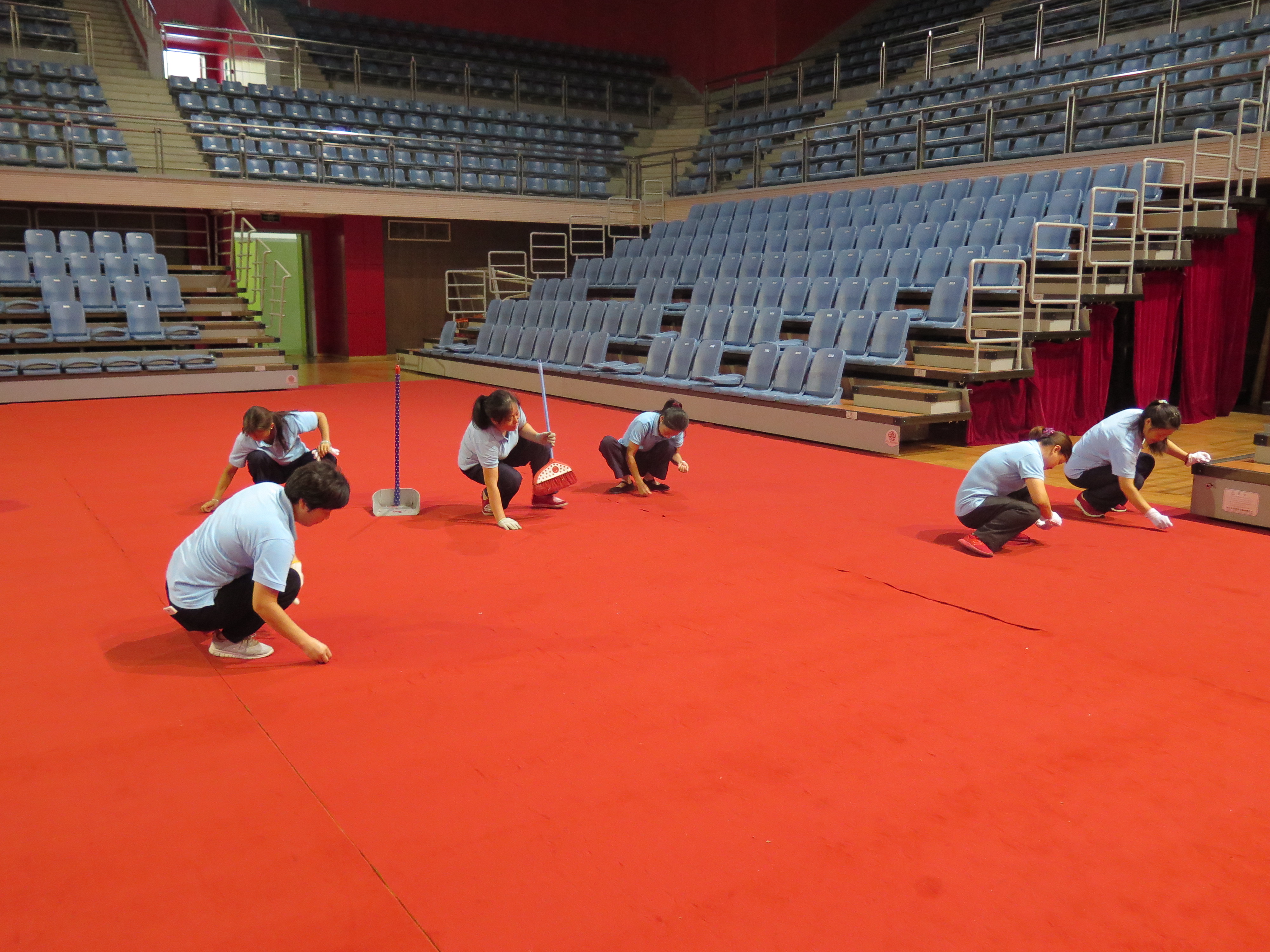 严抓管理·细化服务：守护好职工的“学校和乐园”(图1)