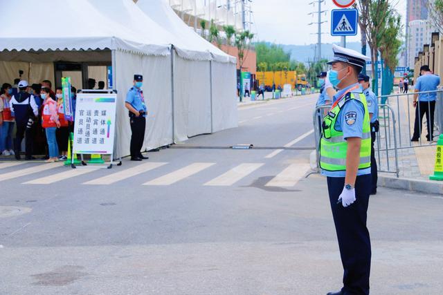 黄石奥体中心全力备战楚超:草坪、安保、出行一应俱全!(图1)