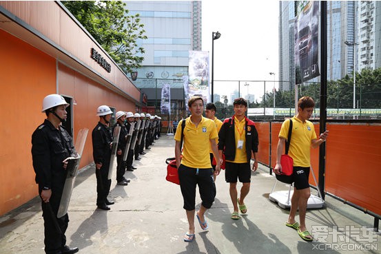 保安全保畅通保服务无锡公交全力护航旺季生产(图1)