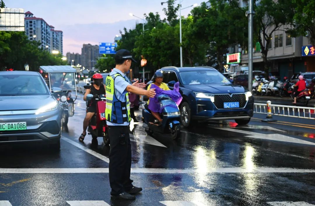 观演防骗、有序进出北京警方送上暑期大型活动安全攻略(图1)
