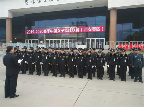 百台厦门造保安机器人集结入列(图1)